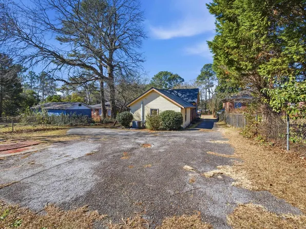 Photo of 3838 Wellesley Dr, Columbia, SC 29203